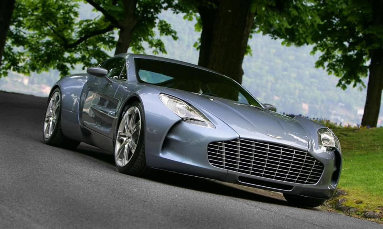aston-martin-one-77.jpg