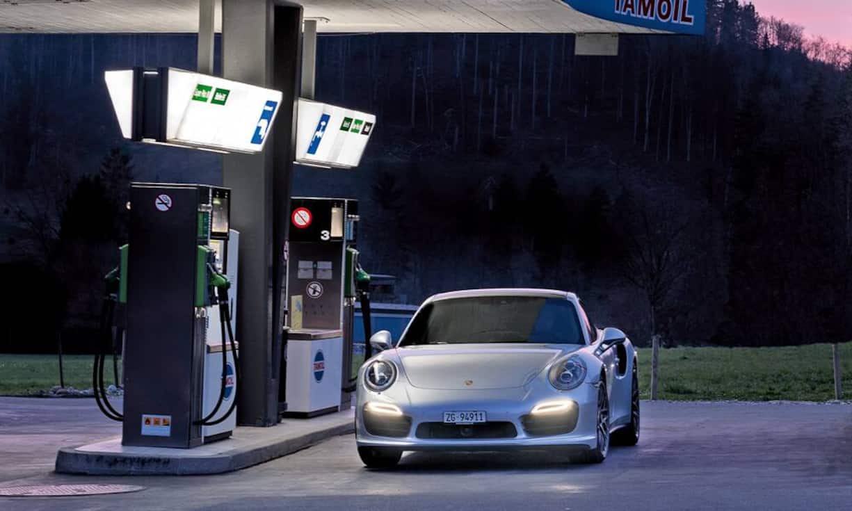 Die Werksangabe von 9,7 Litern pro 100 Kilometer lässt sich nur bei zartem Umgang mit dem Gaspedal einhalten.