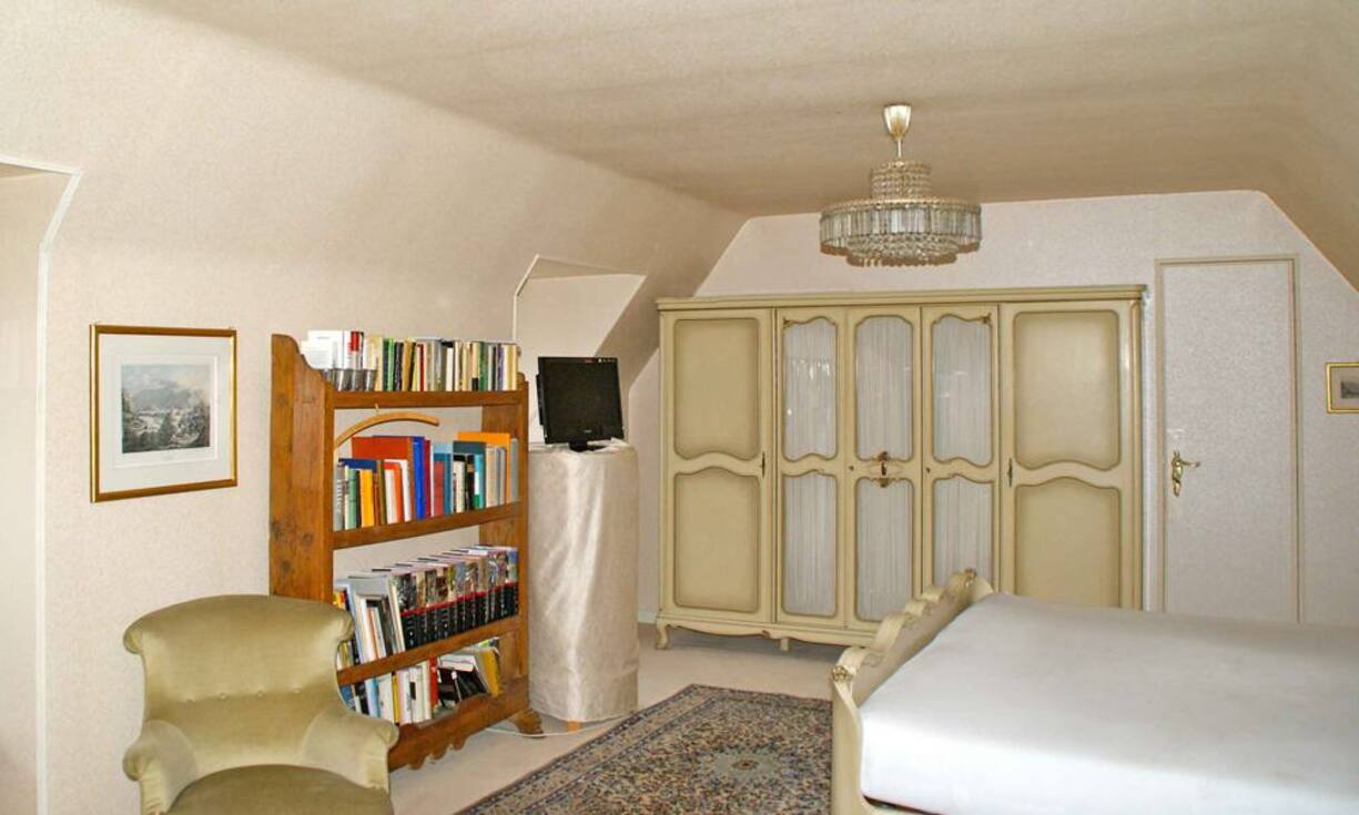 grosses-zimmer.jpg
