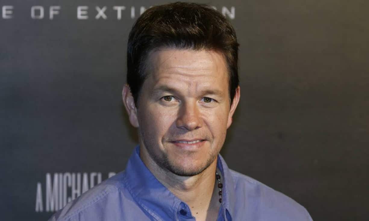 Platz 10: Mark Wahlberg. Die meisten unterschätzen ihn immer noch. Doch der US-amerikanische Schauspieler verdiente von Juni 2013 bis Juni 2014 32 Millionen Dollar. Offenbar setzte der Hollywoodstar in den vergangenen zwölf Monaten mehr auf den finanziellen Erfolg: Vor allem «Pain & Gain», «2 Guns» und «Lone Survivor» spielten Geld in die Kassen.