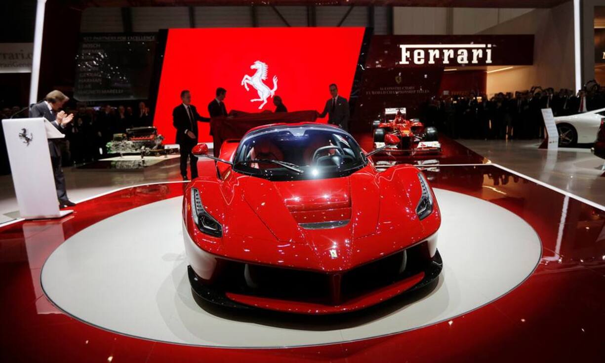 ferrari-laferrari.jpg