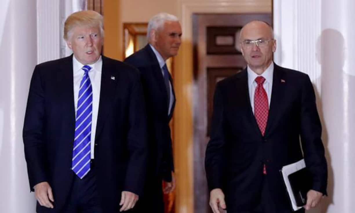 Andy Puzder - vorgesehen als ArbeitsministerMit Andy Puzder sollte der Chef eines Fast-Food-Konzerns neuer US-Arbeitsminister werden. Weil ihm sogar Republikaner die Gefolgschaft zu verweigern drohten, machte Pudzer Mitte Februar einen Rückzieher und verzichtete auf den Posten.