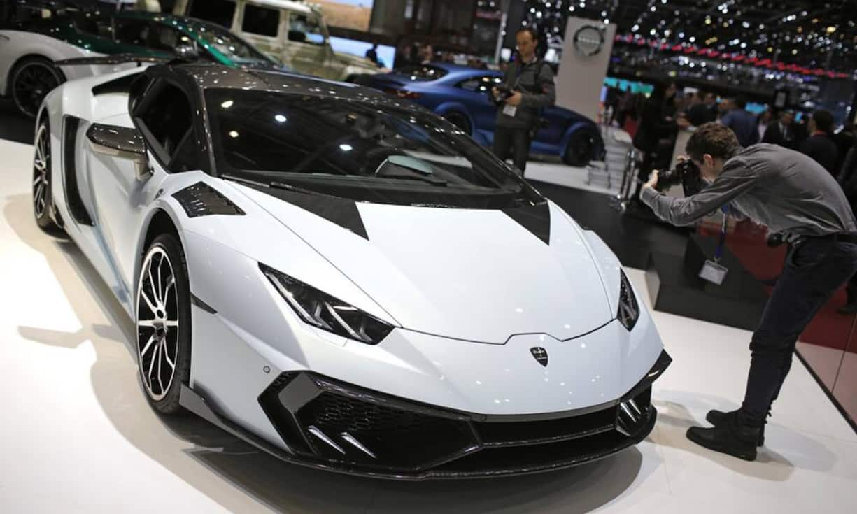 Mansory Torofeo
Der Tuner Mansory veredelte den Lamborghini mit Carbon und steigerte seine Leistung von 610 auf 1'250 PS.  Über 340 km/h soll der Wagen damit erreichen.