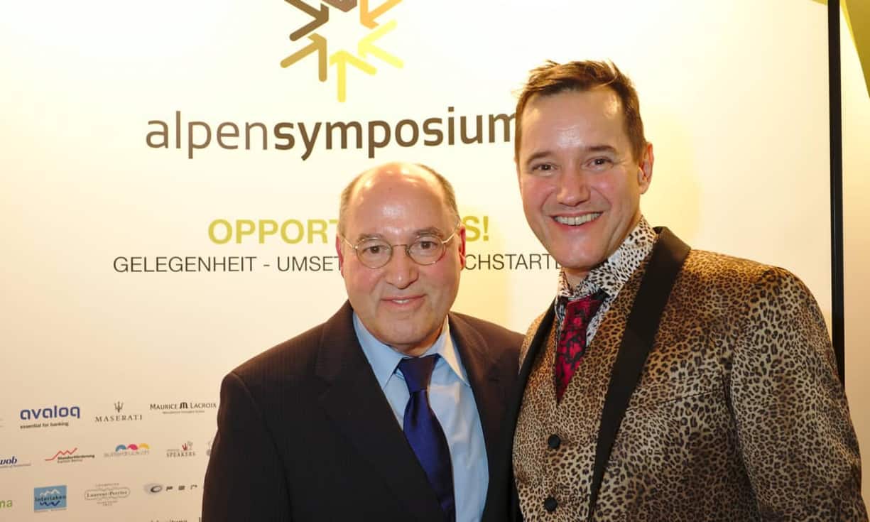 Gregor Gysi, Mitglied des Deutschen Bundestages;
Dietmar Dahmen, Redner