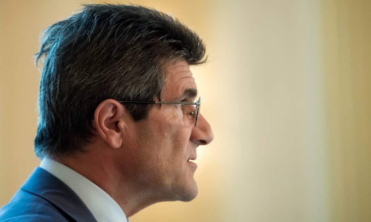 Patrick Odier:Als typischer Vertreter des Banquier privé gilt Patrick Odier. Neben seinem Amt als Senior Partner bei Lombard Odier präsidiert er seit 2009 die Schweizerische Bankiervereinigung, die zuletzt vermehrt Mut zu klaren politischen Ansagen zeigte. Auch bei Economiesuisse spielt Odier als Vizepräsident eine zentrale Rolle.