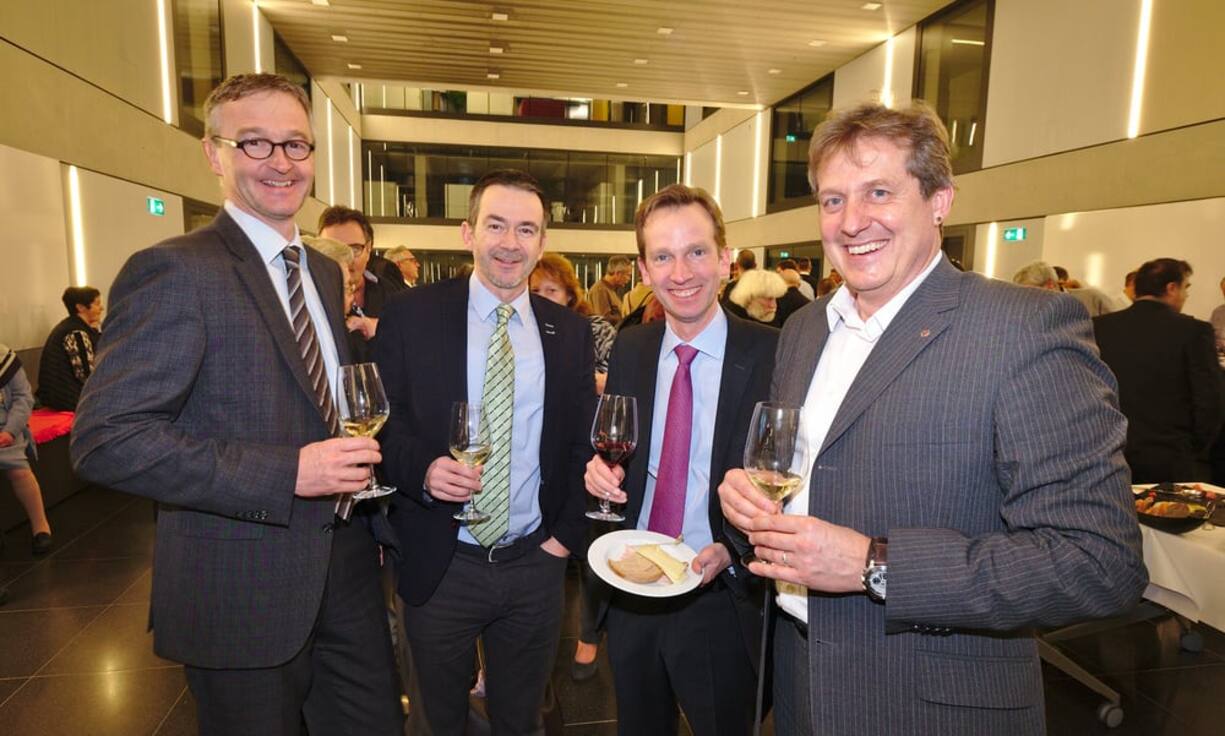 Etienne Bischoff, Geschäftsführer, Vendor Suisse SA; Patrick Semadeni, Produktionsmanager für Kunststofftechnik, Semadeni Plastics Group; Alexandre Schmidt; Michel Aeberhard, CEO, ADVIS AG