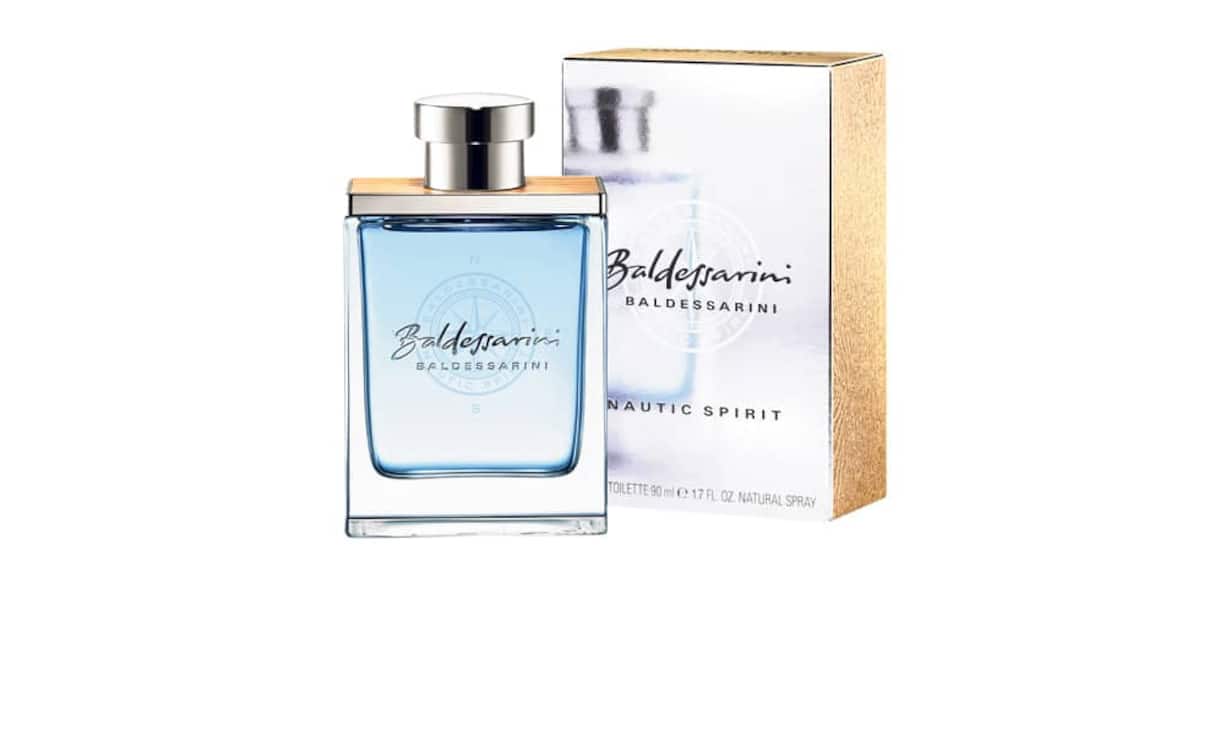 Baldessarini: Der neue Männerduft wirkt aromatisch und exotisch frisch und erinnert an Passionsfrucht, Mango und Meerwasser. Hinzu kommen Noten aus Curryrinde, Kardamom und Ingwer. Die Wärme von Nautic Spirit enstammt dem Patschuli, Moschus und Sandelholz. Eine elegante Sommerbrise. Baldessarini Nautic Spirit 50 ml, 85 Franken.