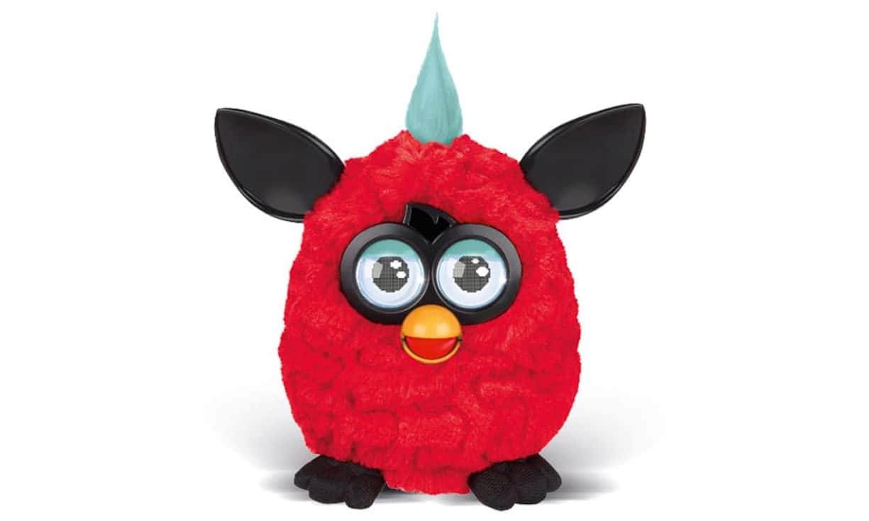 Superheld: Furby ist zurück. Das kultige Kuscheltier feiert 15 Jahre nach der ersten Generation sein Comeback. Schon die Augen aus LED-Bildschirmen deuten an, dass der neue Furby mehr draufhat. Füttern, filmen und übersetzen geht jetzt via iOS- oder Android-App. 129,95 Franken.