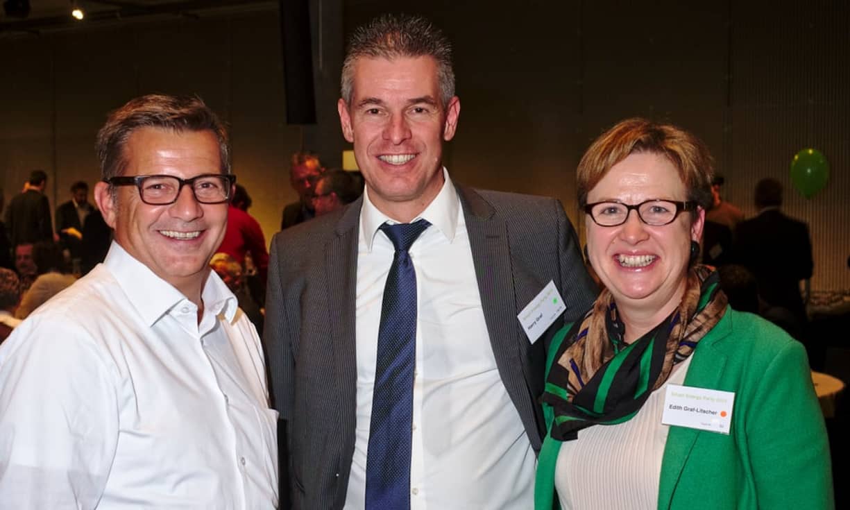 Michael Frank, Direktor, VSE;
Harry Graf, Mitglied der Geschäftsleitung, ewz Unternehmenskommunikation;
Edith Graf-Litscher, Nationalrätin