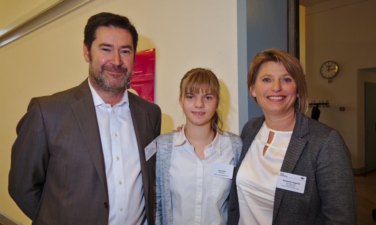 Marcel Altherr, Leiter Interdisziplinärer Schwerpunkt «Datenwelten», Hochschule Luzern - Wirtschaft;
Jana Kunz, Schülerin, Zukunftstag;
Rosmarie Aegerter, Geschäftsführerin, wissen.bilden gmbh