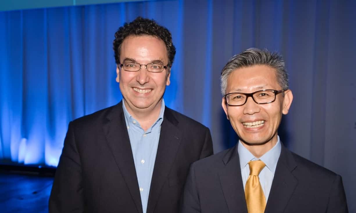 Alessandro Curiani, Vice President Europe and Director, IBM Research Zürich; Caleb Lee, Vice President, Head of Corporate Affairs Europe, Samsung Electronics