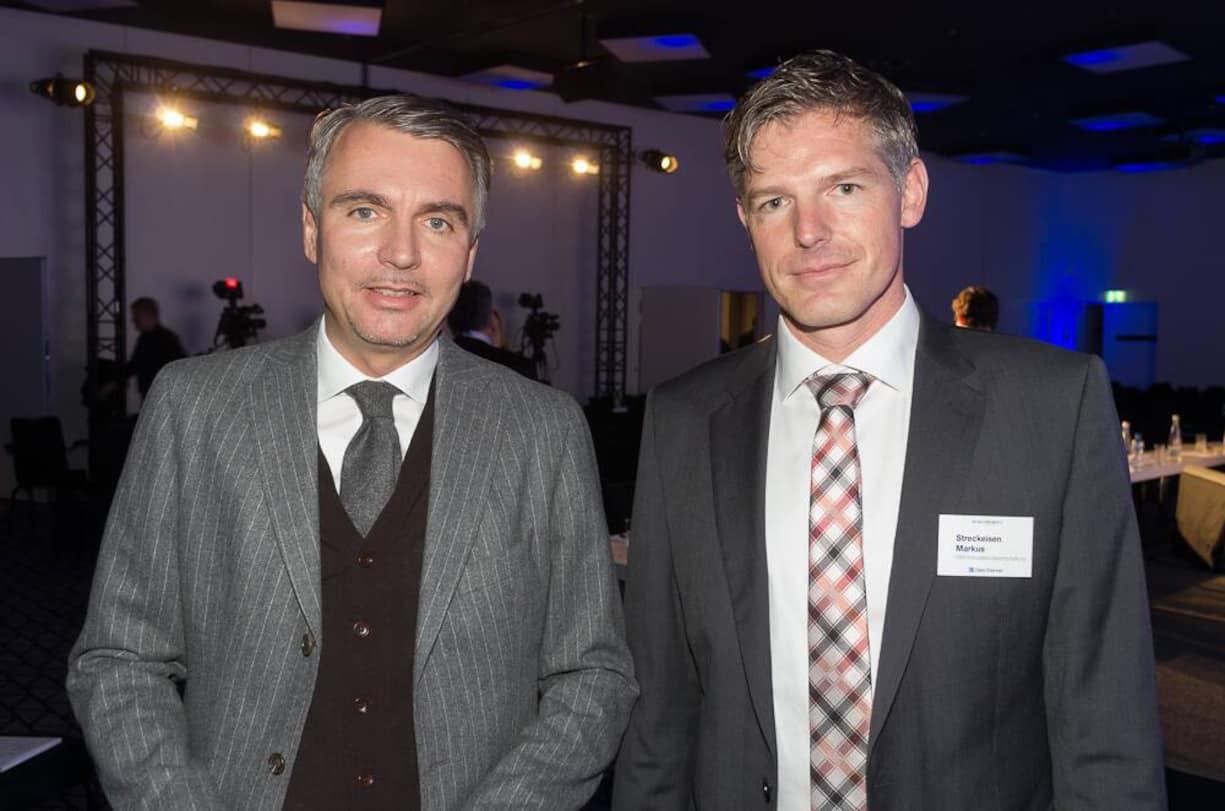 Reiner Pichler, CEO Holy Fashion Group; Markus Streckeisen, Leiter Schweiz Immobilien Bewirtschaftung SBB