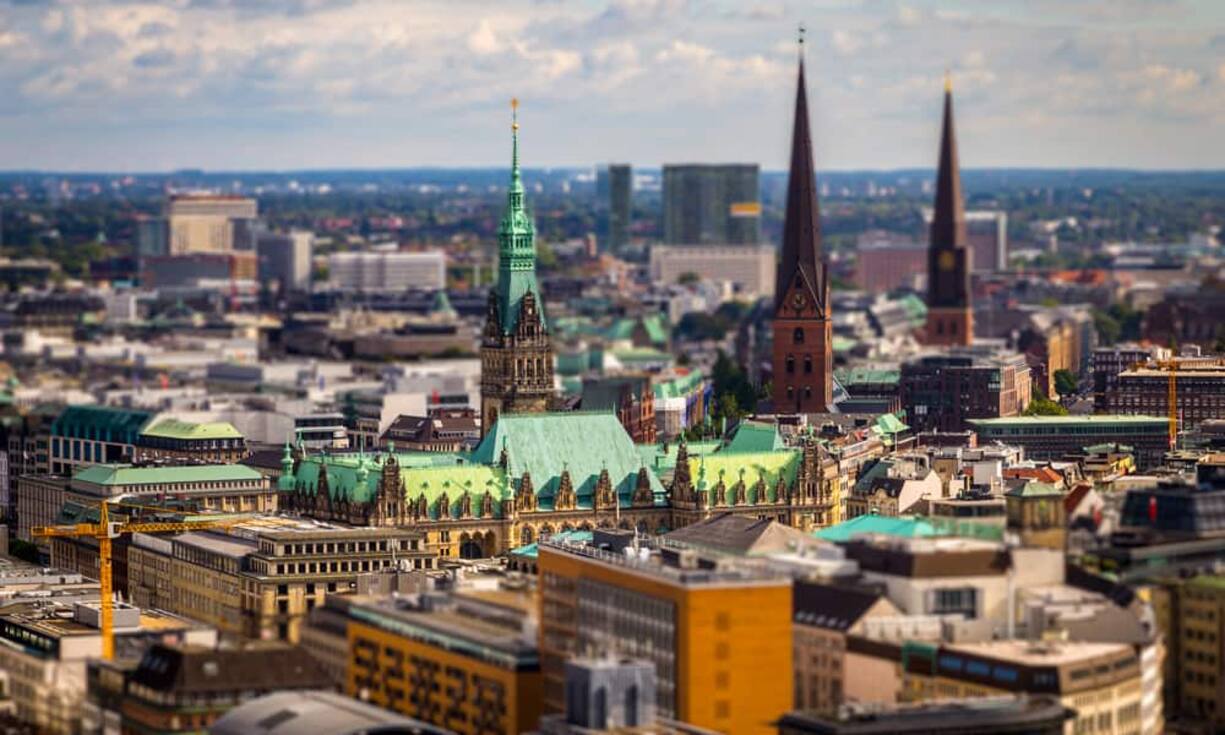 Die beliebtesten Städte für das Weihnachtsshopping der Schweizer. Rang 10: Hamburg.
cfaobam/flickr/CC