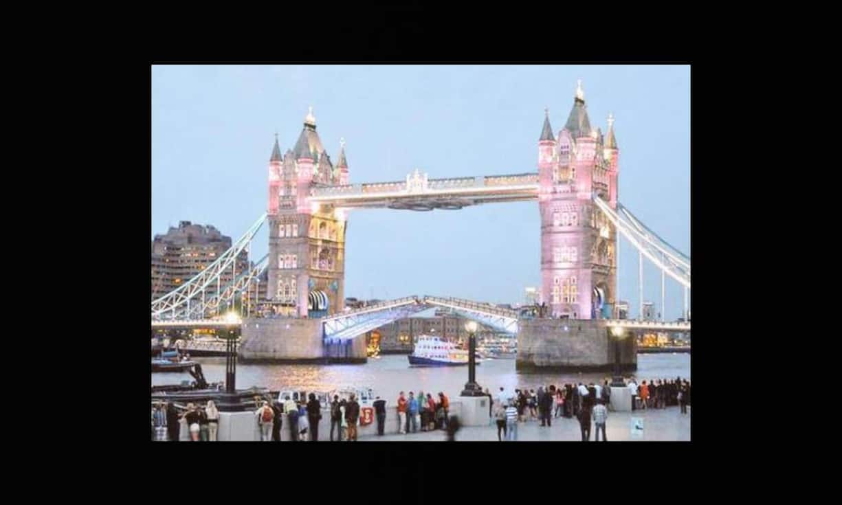 ...und die Tower Bridge.Twitter