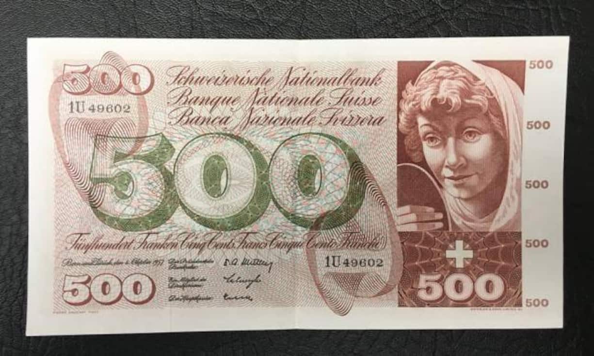 500er aus derselben Serie, die 1957 erschien. Die Note konnte man bis zum 1. Mai 2000 umtauschen, danach wurde sie wertlos.