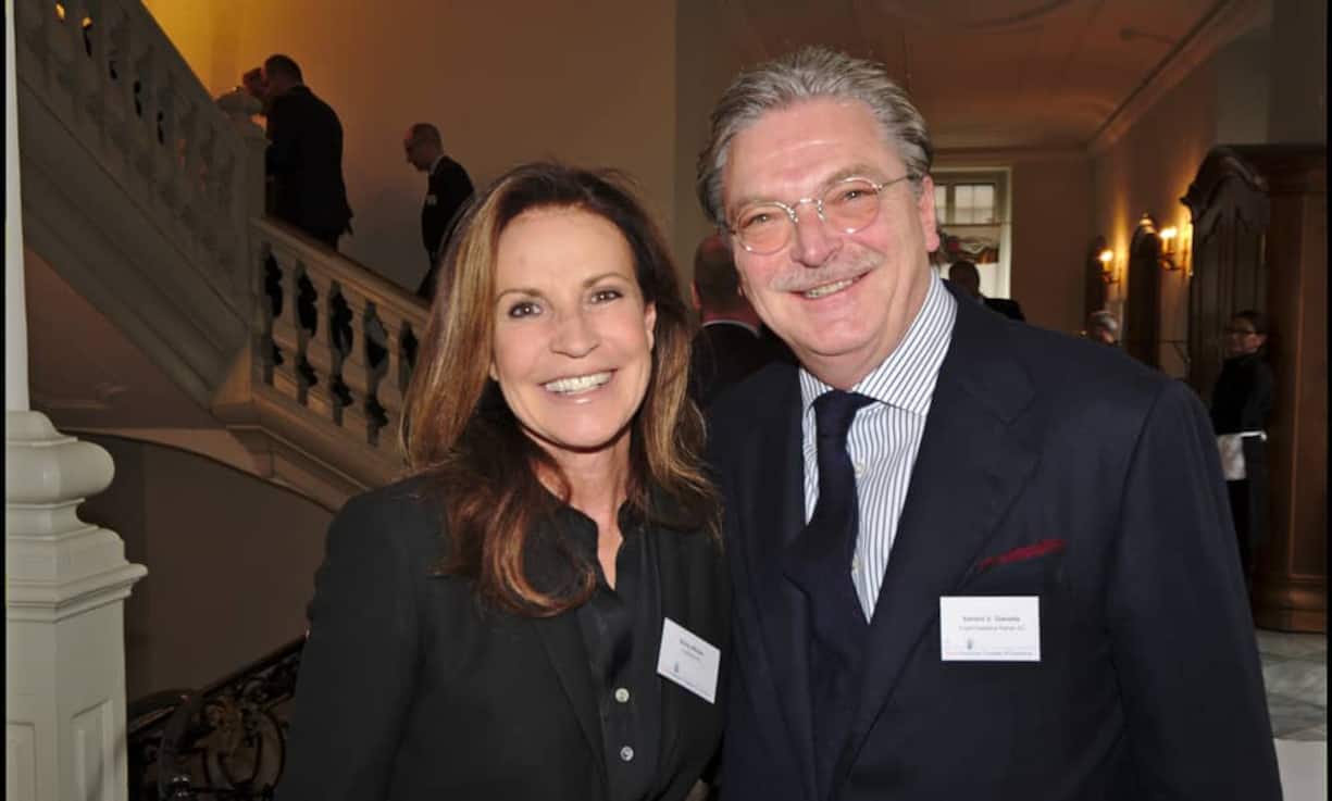 Silvia Affolter, Owner/Managing Director, Yourstory;
Sandro V. Gianella, Chairman & CEO, Knight Gianella & Partner