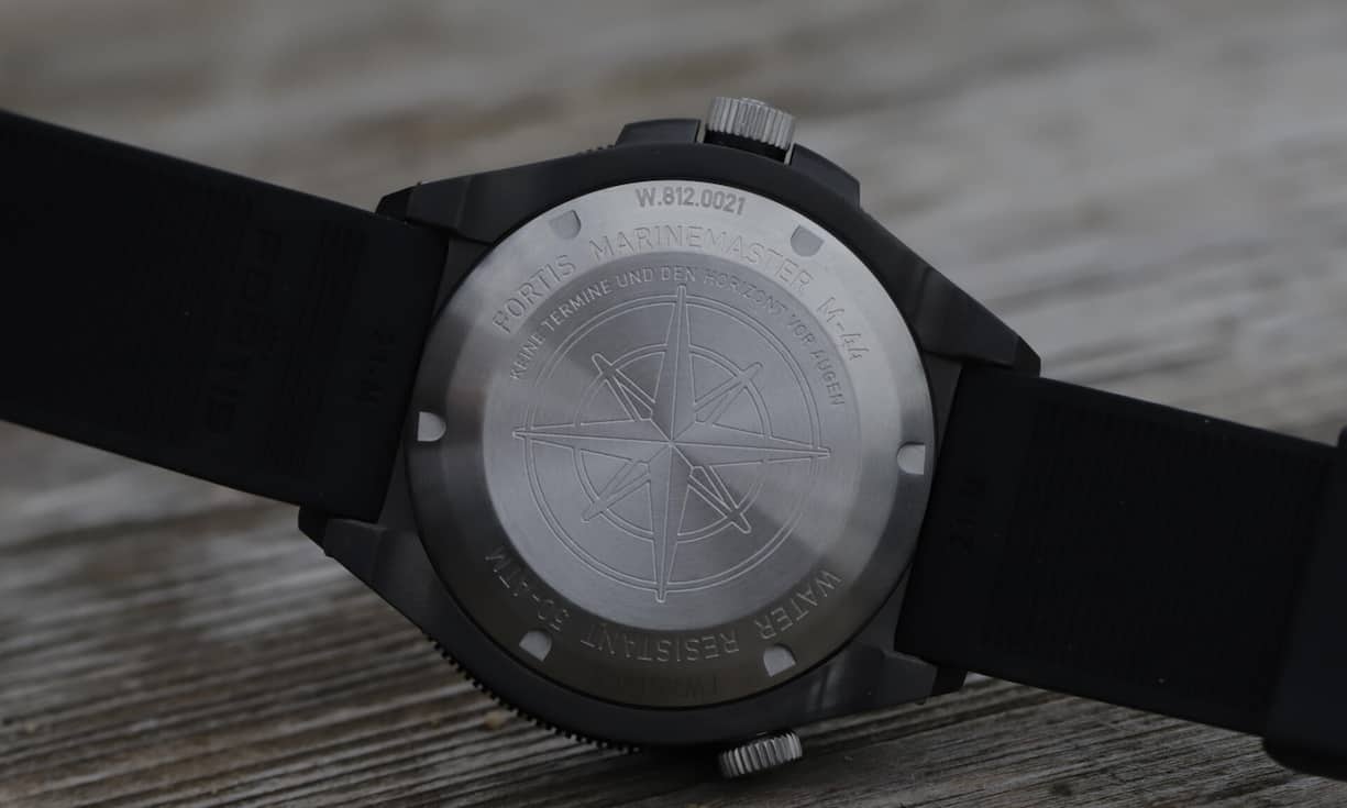 «Keine Termine und nur den Horizont vor Augen»: Die bis 500 Meter wasserdichte Uhr richtet sich unmissverständlich an aktive Menschen.