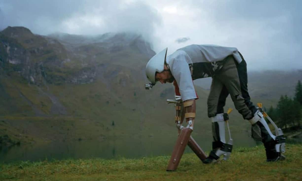 Zusammen mit den Geisslein wanderte er auf allen Vieren durch die Alpen. Sein Gang war aber eher gemächlich, wie er dem Nachrichten- und Entertainment-Portal «Vice» anvertraute.