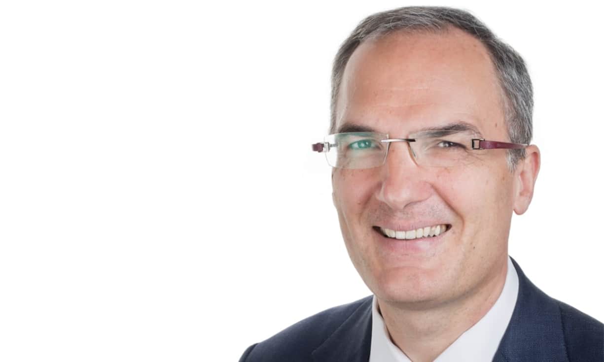 Steuer- und AbgaberechtAuf diesem Rechtsgebiet ist in der Schweiz die Kanzlei Oberson Abels (im Bild Xavier Oberson) eine der besten ihres Faches. Die Juristen beraten Klienten zu Themen wie persönlicher Steuerplanung und steuerlicher Unternehmensstrukturierung und vertreten sie gegenüber Steuerbehörden und Gerichten.Bilder: ZVG