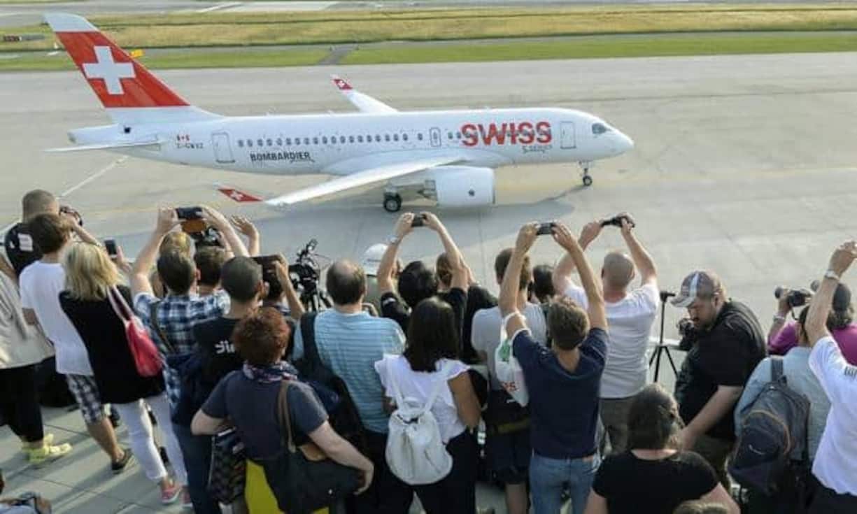 Etliche Schaulustige verfolgten die Premiere.