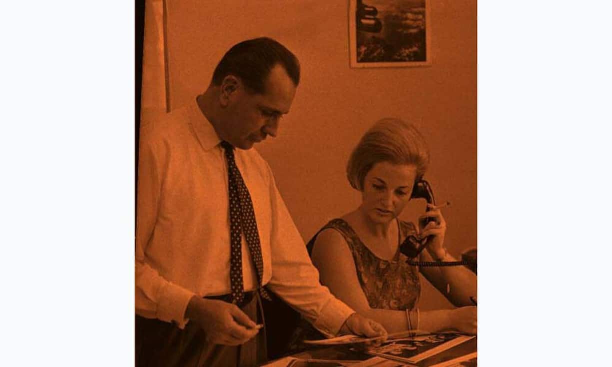 1960 Begehrte Sekretärinnen: Männer leiteten, Frauen führten die Arbeiten aus.