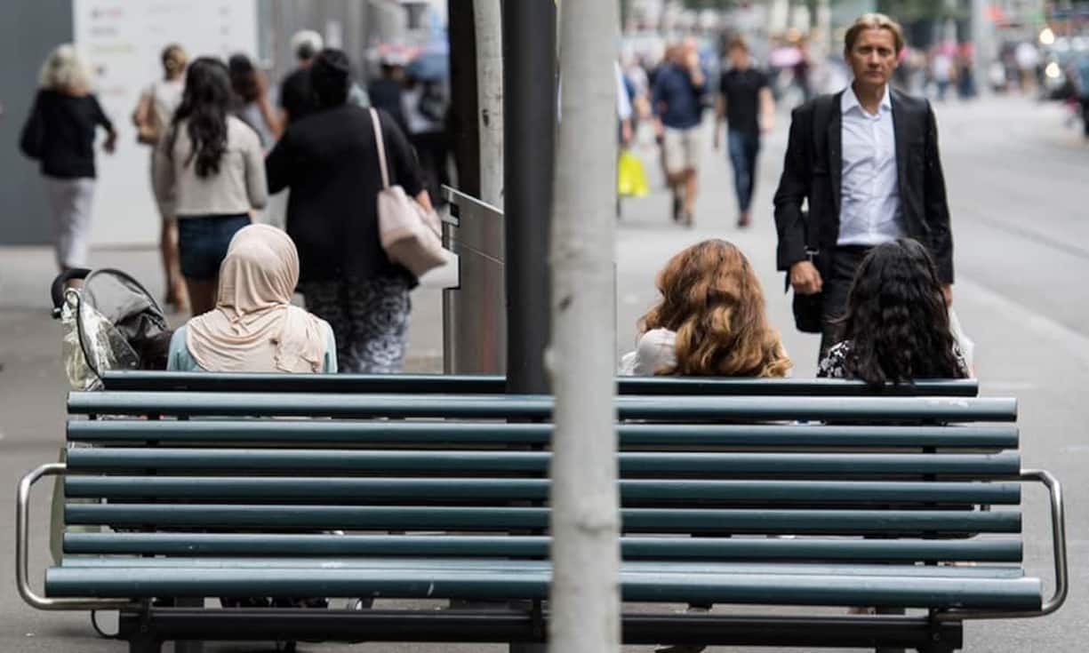 Platz 1: ZürichHörverlust: plus 10,63 JahreAm Alter gemessen verzeichnen zwar die Wiener den geringsten Hörverlust. Weil aber Zürich gemäss der Studie mit einem Wert von 0 die geringste Lärmbelastung aufweist und einen sehr geringen Hörverlust, schneidet die Limmatstadt in der Kombination am besten ab.Bilder: Keystone