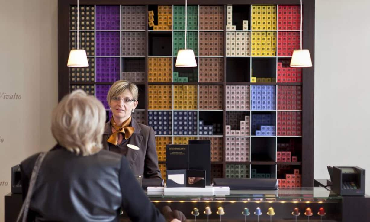 1. Platz: Unangefochten die Nummer eins - Nespresso bringt es auf die stolze Zahl von 1,72 Millionen Facebook-Freunden. Das wird in der Schweiz nur von Roger Federer mit knapp 11,3 Millionen Freunden übertroffen... (Bild: Keystone)