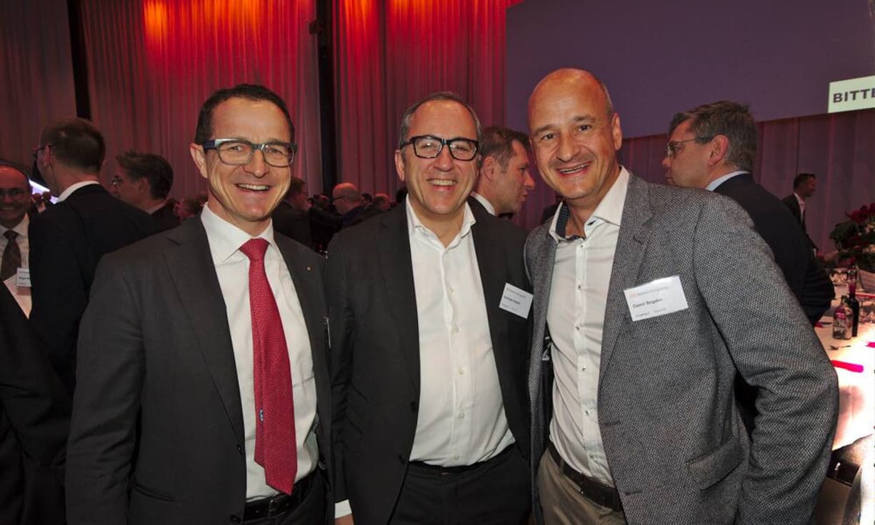 Heinrich Leuthard, Vorsitzender der Geschäftsleitung, Nidwaldner Kantonalbank;
Andreas Kaelin, Geschäftsführer, ICTSwitzerland;
Damir M. Bogdan, Digitalization & Innovation Lead, Actvide