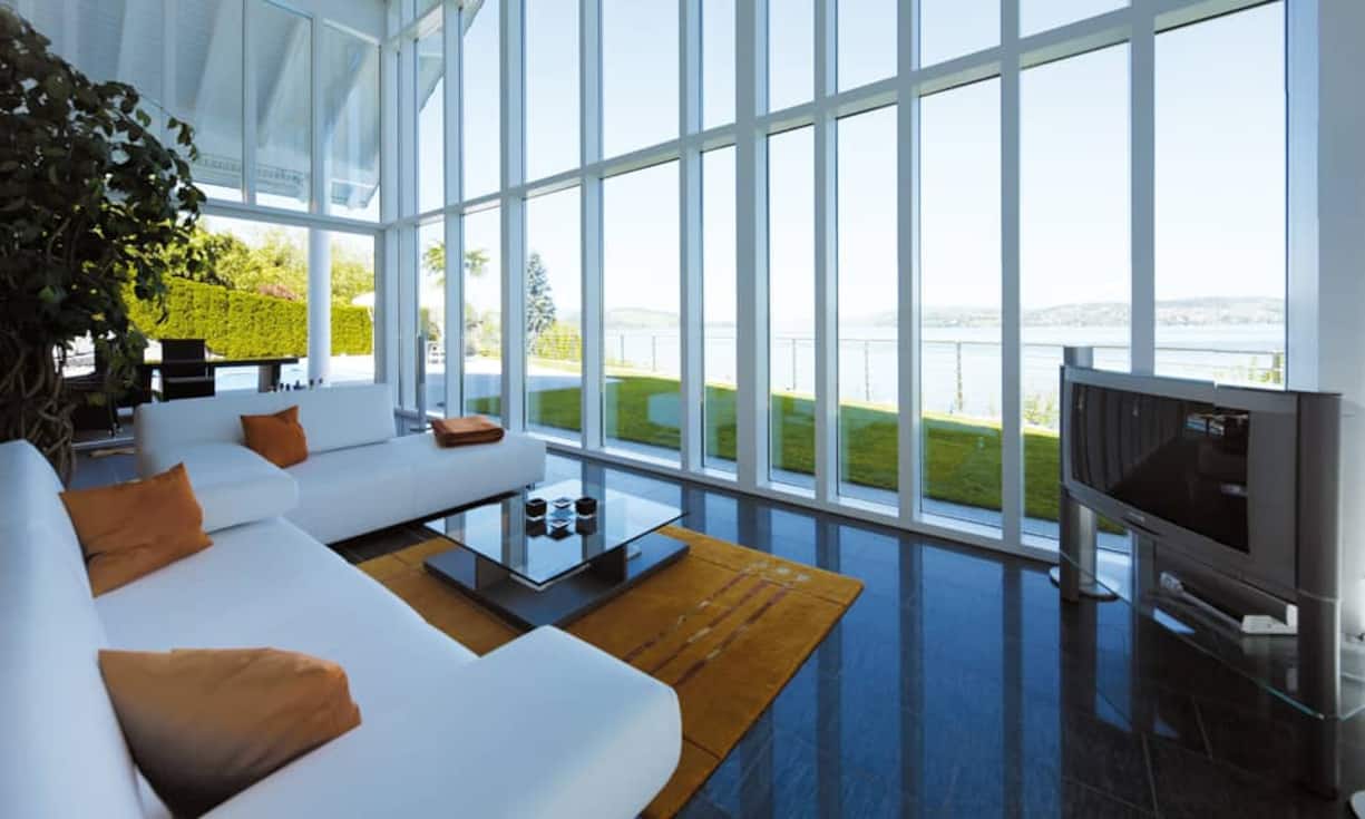 ... bietet höchste Ansprüche an Komfort und Lebensqualität. Preis der Liegenschaft auf Anfrage. (Quelle/Bilder: 
Engel & Völkers)