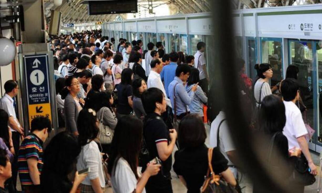 Verkehrsanbieter haben oft mit dem Ärger ihrer Kunden zu kämpfen. Der unbeliebteste im Vergleich des Risikoanalysehauses Rep Risk: die Metro von Seoul in Südkorea (Rang 5).