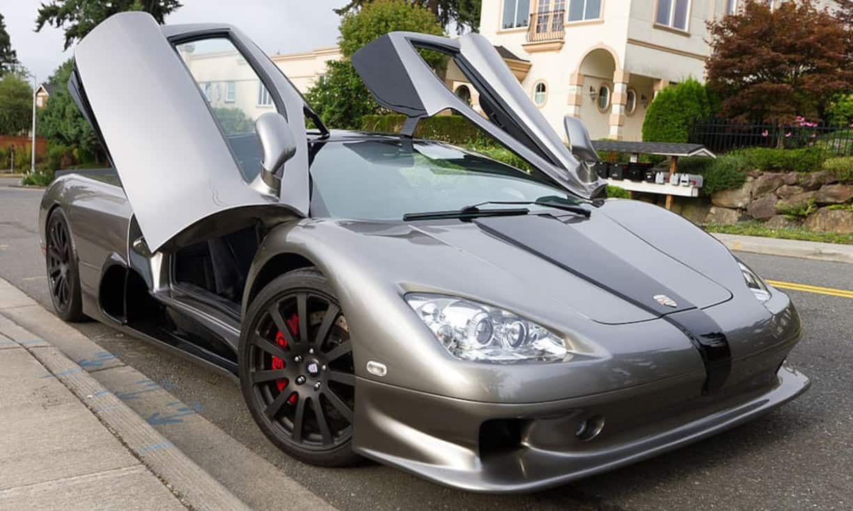 Platz 6: Der SSC Ultimate Aero bringt es mit seinen 1287 PS auf über 400 Stundenkilometer. Zu haben ist der amerikanische Supersportwagen für 560'000 Euro. (Bild: Wikimedia/Nate Hawbaker/CC)