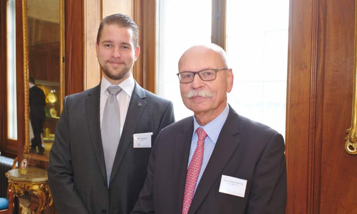 Max C. Steckling, Business Manager, UBS AG;
Hans-Christian Steckling, Managing Director, HCS-Consulting