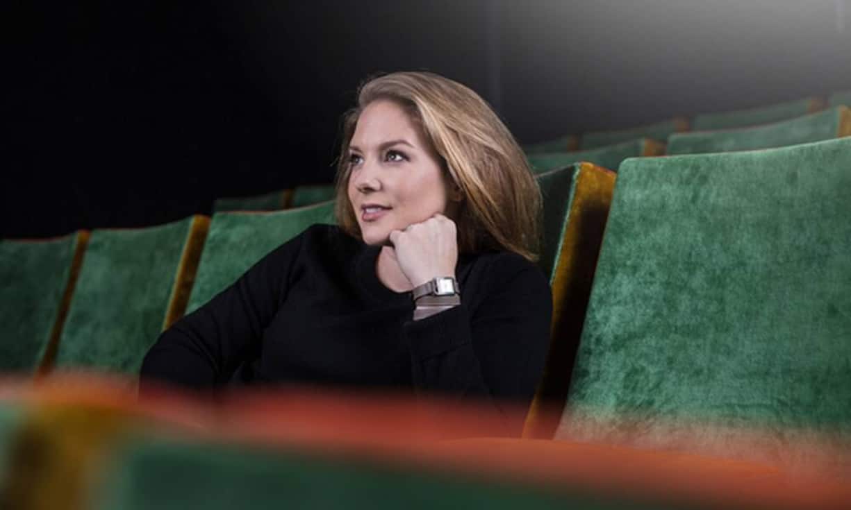 Catherine AckermannVermögen: 5 - 10 Millionen FrankenDie Tochter von Banker Josef Ackermann hat sich als Filmproduzentin etabliert: Sie ist Co-Produzentin eines der grössten Filmprojekte in Finnland: die Verfilmung des berühmtesten finnischen Kriegsromans, «The Unknown Soldier». Der Film hat ein Budget von rund zehn Millionen Franken und wird mit Fördergeldern und der Unterstützung von Investoren aus Wirtschaft und Kultur finanziert. Tina Sturzenegger