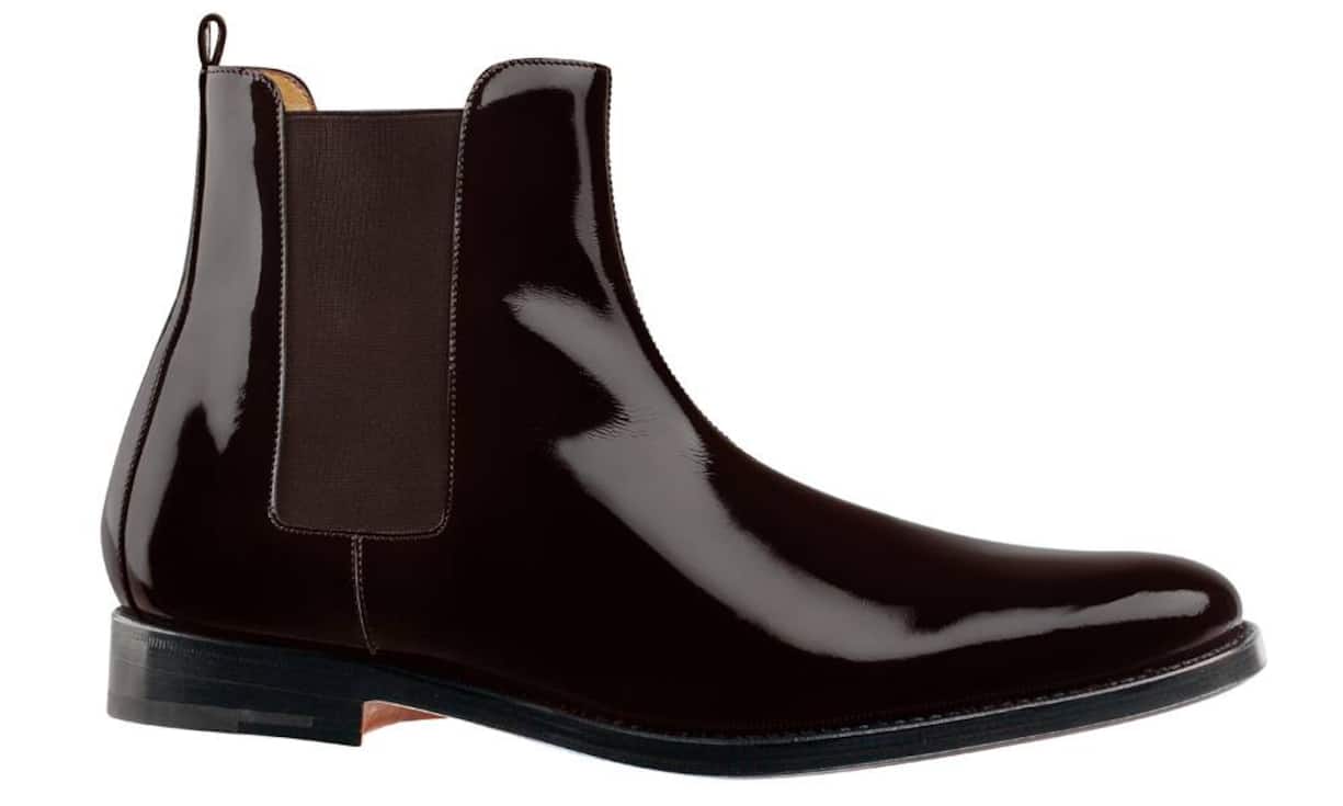 Schick: Hermès (Mann) Diese braunen Stiefel aus hochglänzendem Lackleder sehen nach Party aus. Eine edle Investition, die mehrere Silvester-Partys überdauern wird. Preis 1050 Franken. Bilder: PR