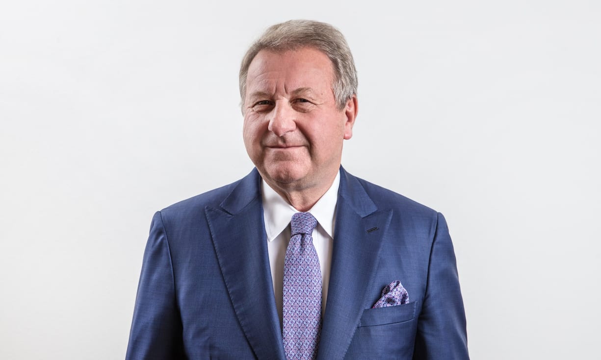 Unter strenger Geheimhaltung ausgehandelt ist Headhunter Bjørn Johansson ein Coup gelungen: Er hat für den weltgrössten Nahrungsmittelkonzern den neuen Chef, Ulf Mark Schneider, gefunden.Das ist sein Machtnetz:Tina Sturzenegger