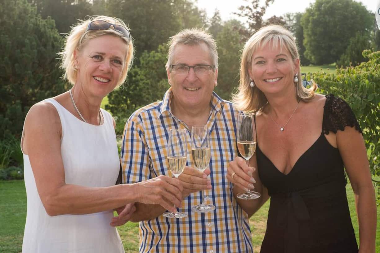 Denielle Heller Fontana, Zahnärztin;  Hansruedi Buri, Sponsor (Switcher, Kessler Ski); Bettina Stach, Stach Immobilien