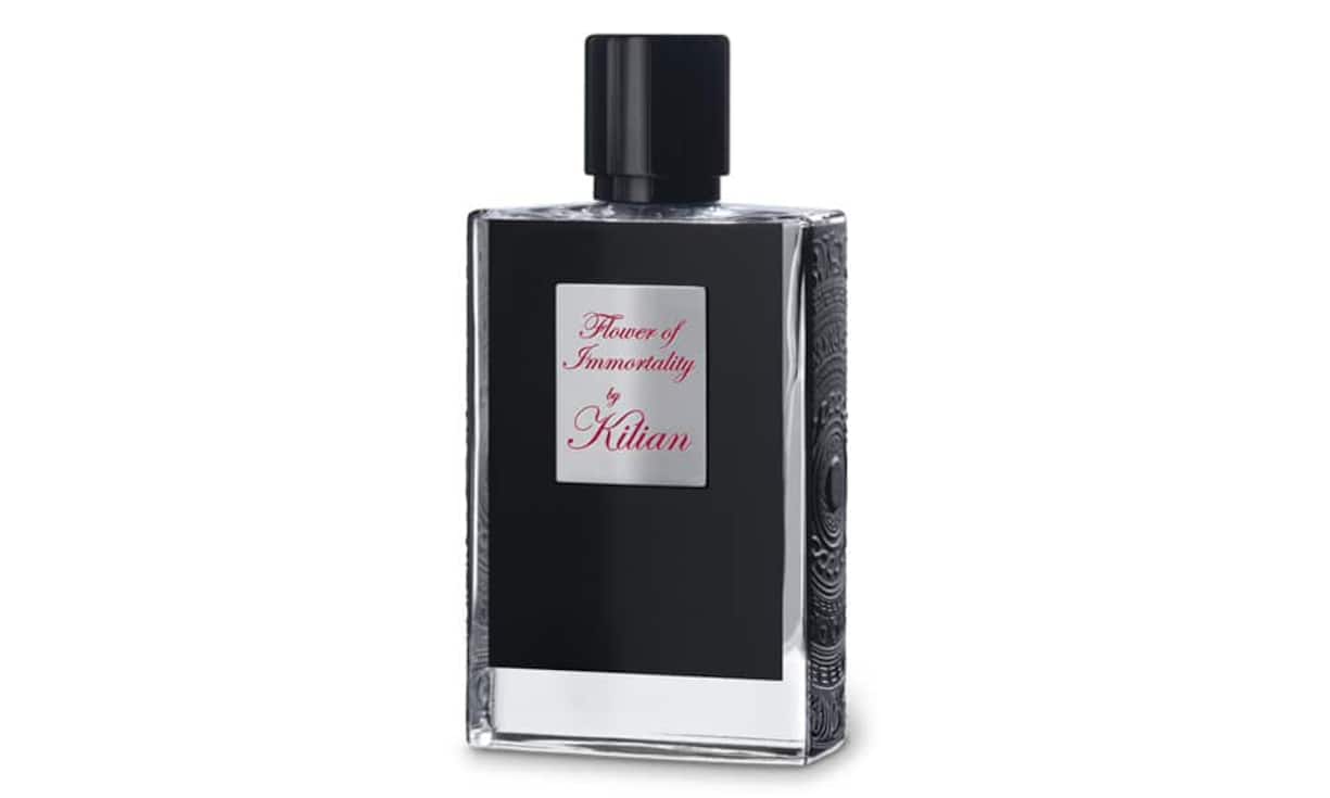 Paradiesisch: Flower of Immortality von Kilian erzählt die Geschichte von der Blume der Unsterblichkeit – der Pfirsichblüte. Der Duft aus weissem Pfirsich, Karotte und Iriswurzel, verfeinert mit Tonkabohnen und Vanille, lädt ein zu einem Bummel durch das verlorene Paradies. Kilian, Flower of Immortality, ab 115 Franken