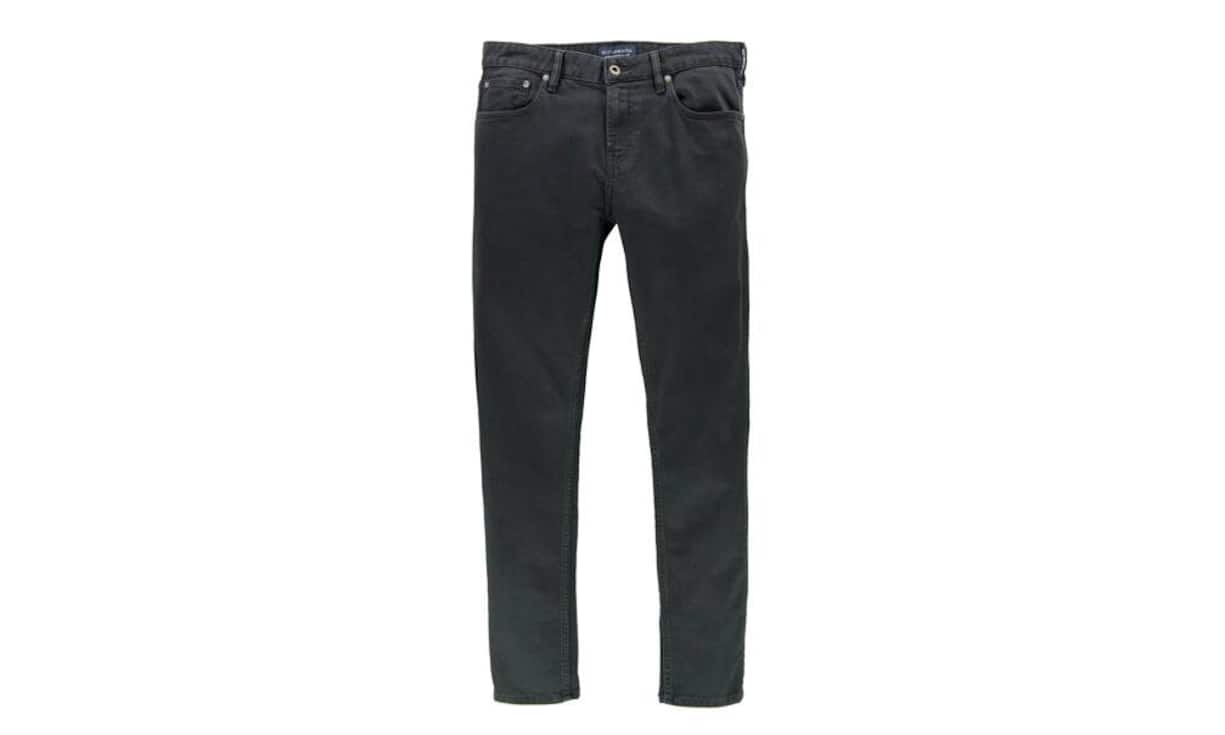 Figurbetont: Scotch & Soda (Herren)Diese Skinny-Denim ist figurbetont mit Stretch-Anteil. Sie hat das klassische Five-Pocket-Design, normale Bundhöhe und Standardlänge. Bei Globus erhältlich. Preis 159 Franken