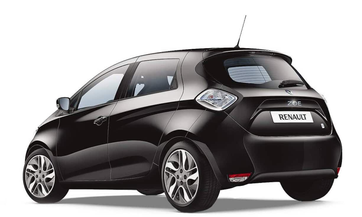 Renault Zoé Z.E.: Die Elektrifizierungs-Ambitionen von Renault haben bereits einige Fahrzeuge hervorgebracht. Doch erst der 4,10 Meter lange und rund 1400 Kilo wiegende Zoé ist ein vollwertiges Automobil. Angetrieben wird es von einem 65-kW-220-Nm-E-Motor, der den Wagen auf bis zu 135 km/h beschleunigen kann.