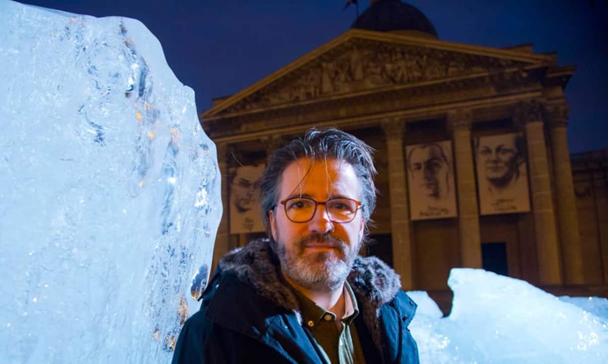 Olafur EliassonDer dänisch-isländische Künstler wird am WEF für seinen Einsatz zur Verbesserung der Welt ausgezeichnet. Sein Projekt «Little Sun» soll 1,1 Milliarden der Ärmsten dieser Welt Licht in Form einer Led-Lampe bringen. Den gleichen Preis erhält auch...
