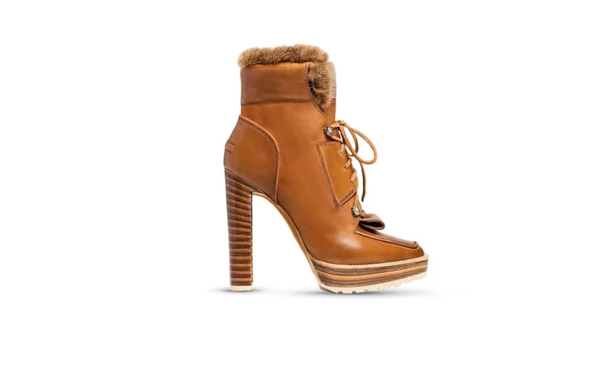 Rustikal: Der Wanderschuh erlebt ein ungewöhnliches Revival: Das Modehaus Bally kreierte, inspiriert vom Schuhwerk der alten Zeiten, einen Ankleboot der Superlative. Das hochwertige Leder wird mit Hasenfell um die Könchel und einer Lasche auf dem Rist verziert. Ein gelungener rustikal-edler Look für die kalte Jahreszeit. Bally, Stiefel, 1295 Franken.