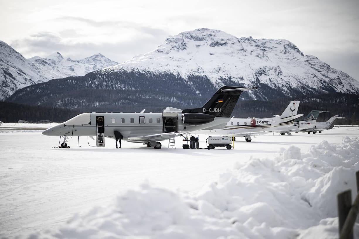 Während des WEF explo­dieren die Flugbewegungen in der Schweiz.