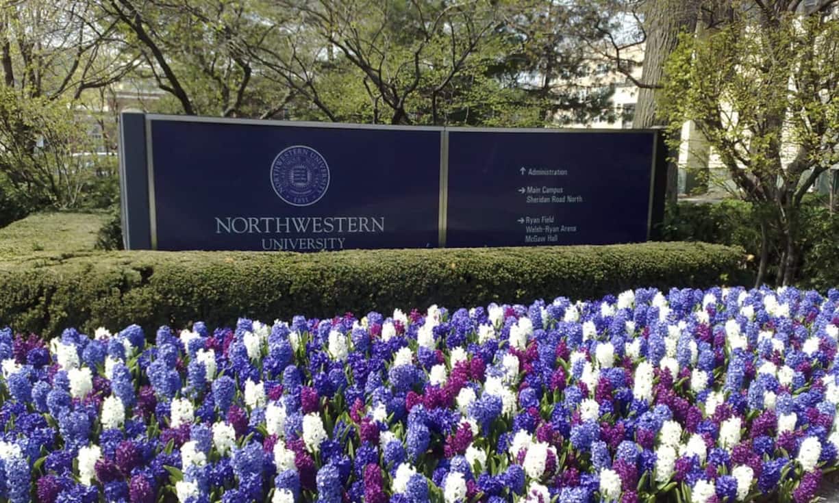 Platz 8: Northwestern University An der Northwestern University in Evanston und Chicago sind etwa 15'000 Studenten eingeschrieben. Von den Alumni zählen derzeit 575 zu den reichsten Menschen der Welt. Marit&Toomas Hinnosaar/Flickr/CC