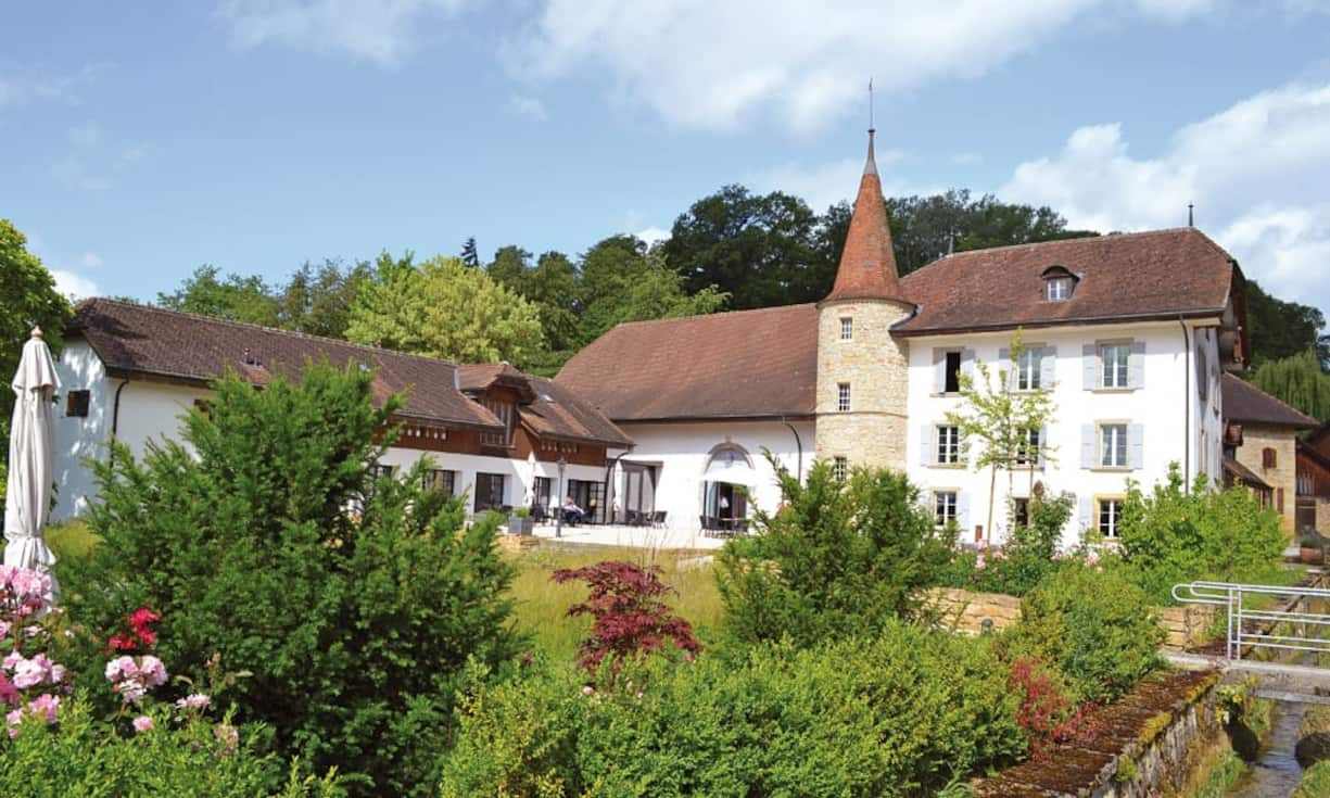 Ursprünglich erbaut als Herrschaftshaus, konnte nach seinem Untergang nur noch der runde Turm bewahrt werden.