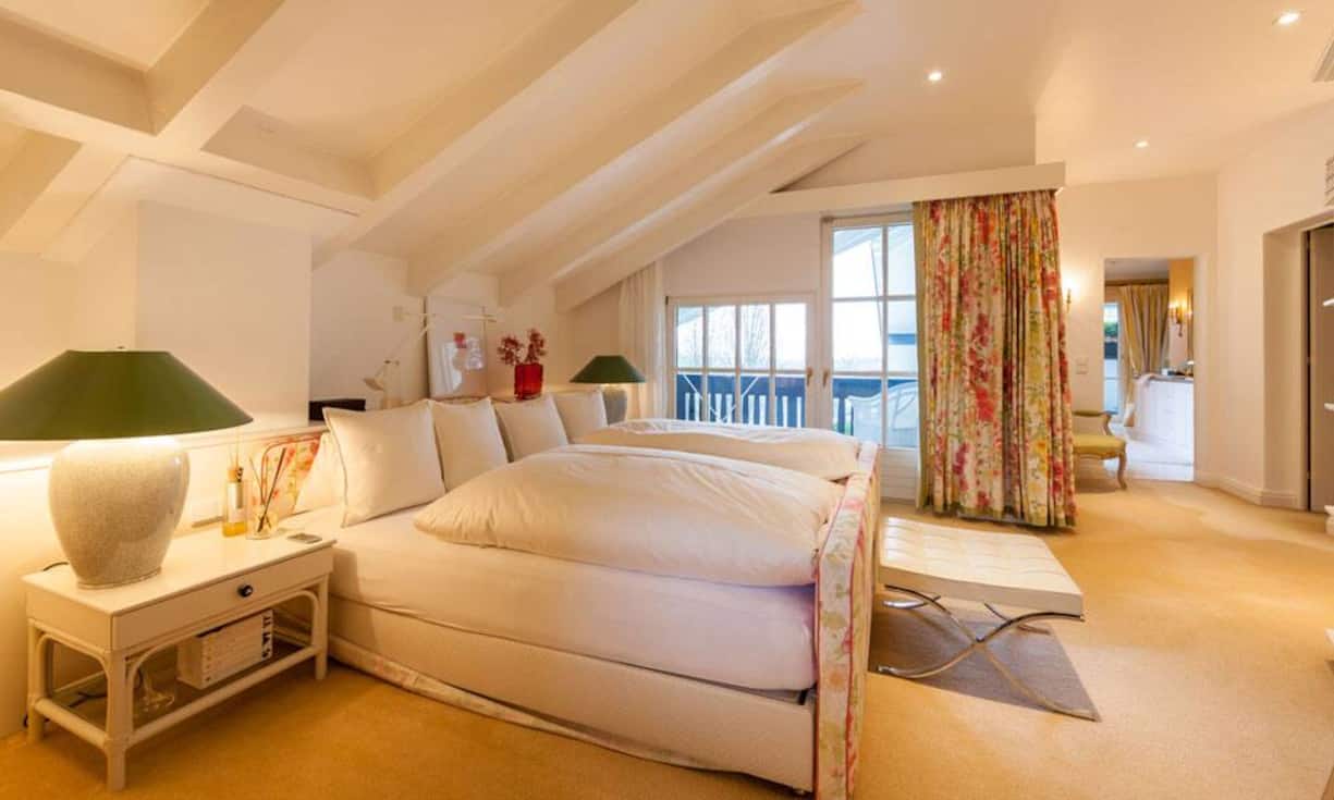 13 Zimmer verteilen sich auf einer Wohnfläche von 269 Quadratmeter.