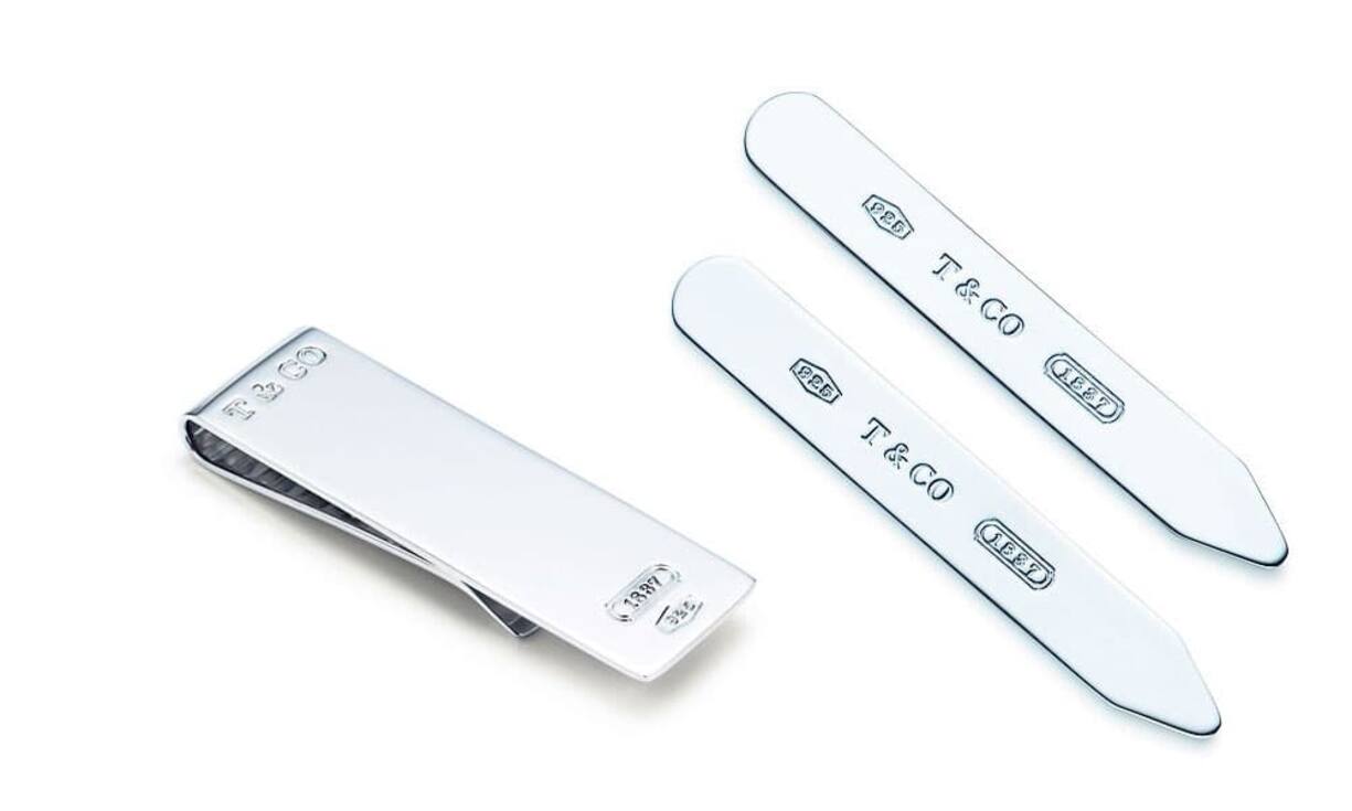 Tiffany & Co - LuxusFür Liebhaber von beständigen Besonder- heiten: Kragenstäbchen und Geldscheinklammer aus Sterlingsilber. Preis Kragenstäbchen (Zweierset) 105 Franken, Geldscheinklammer 195 Franken