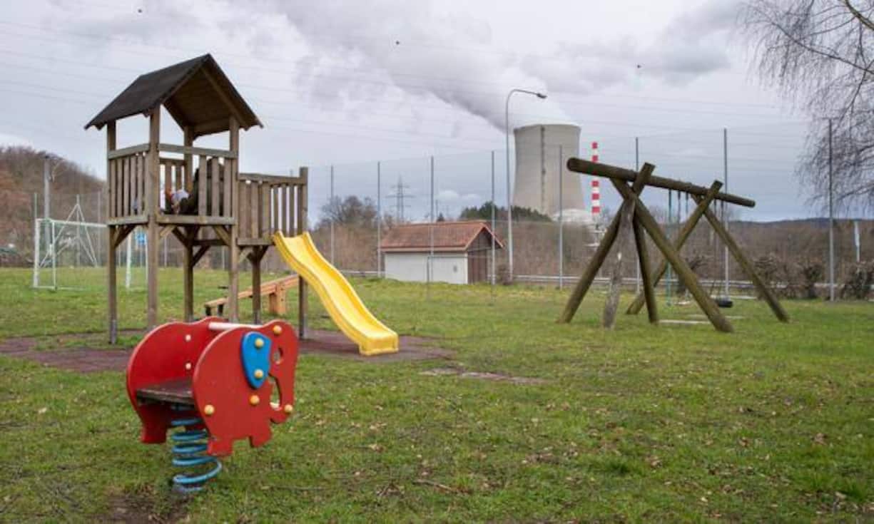 Gösgen (1979)
Status: Produziert
Leistung (MWnetto): 1010
Normalproduktion (TWh/J): 8,0
Produktion 2015 (TWh): 8,0