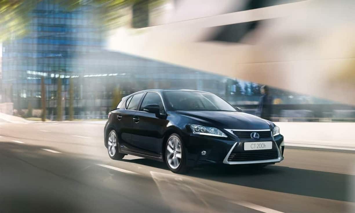 Platz 1:  Lexus CT 200h  Nachdem im vergangenen Jahr die Erdgasdrillinge VW Eco Up, Seat Mii Ecofuel und Skoda Citigo CNG Green Tec die Spitze des Umwelt-Rankings des VCD besetzten, rückt nach 2011 wieder ein Hybrid-Modell ganz nach oben: der Lexus CT 200h fährt mit 8,08 den Spitzenplatz ein (Benzinmotor 99 PS, Elektromotor 82 PS, Systemleistung 131 PS).Bilder: Hersteller