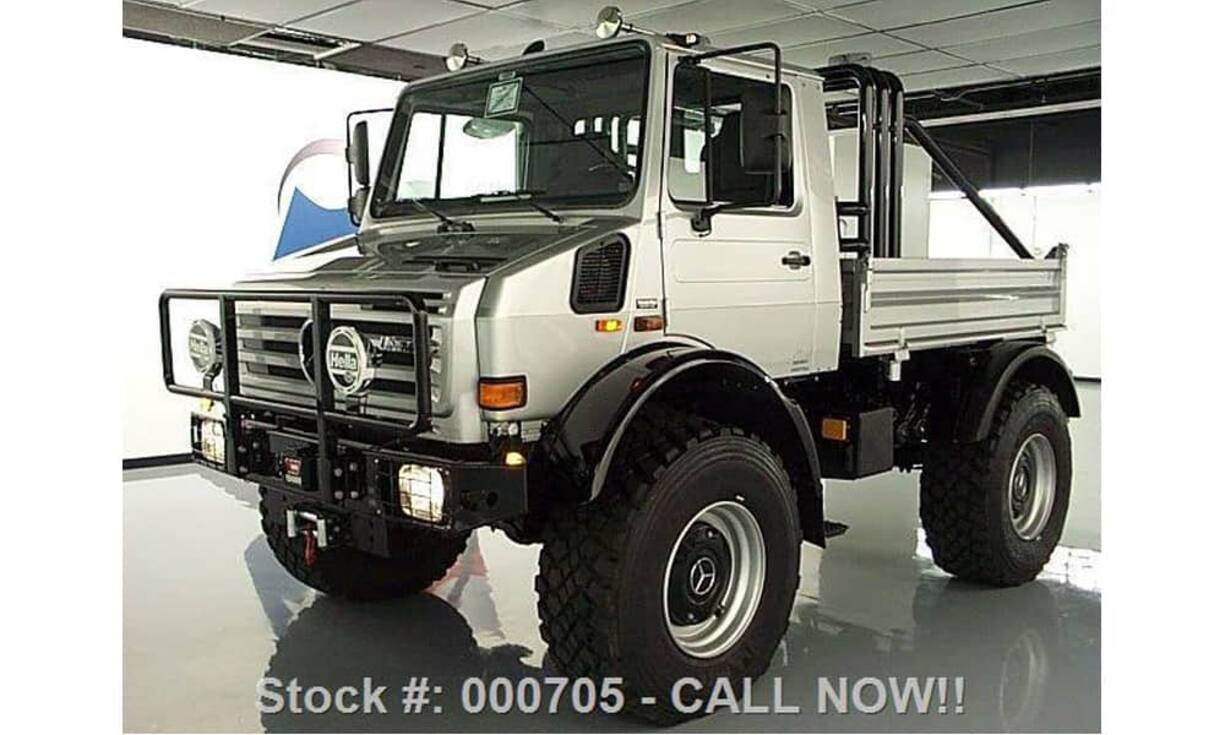 Kostenpunkt: schlappe 350'000 Dollar. Bilder: Ebay