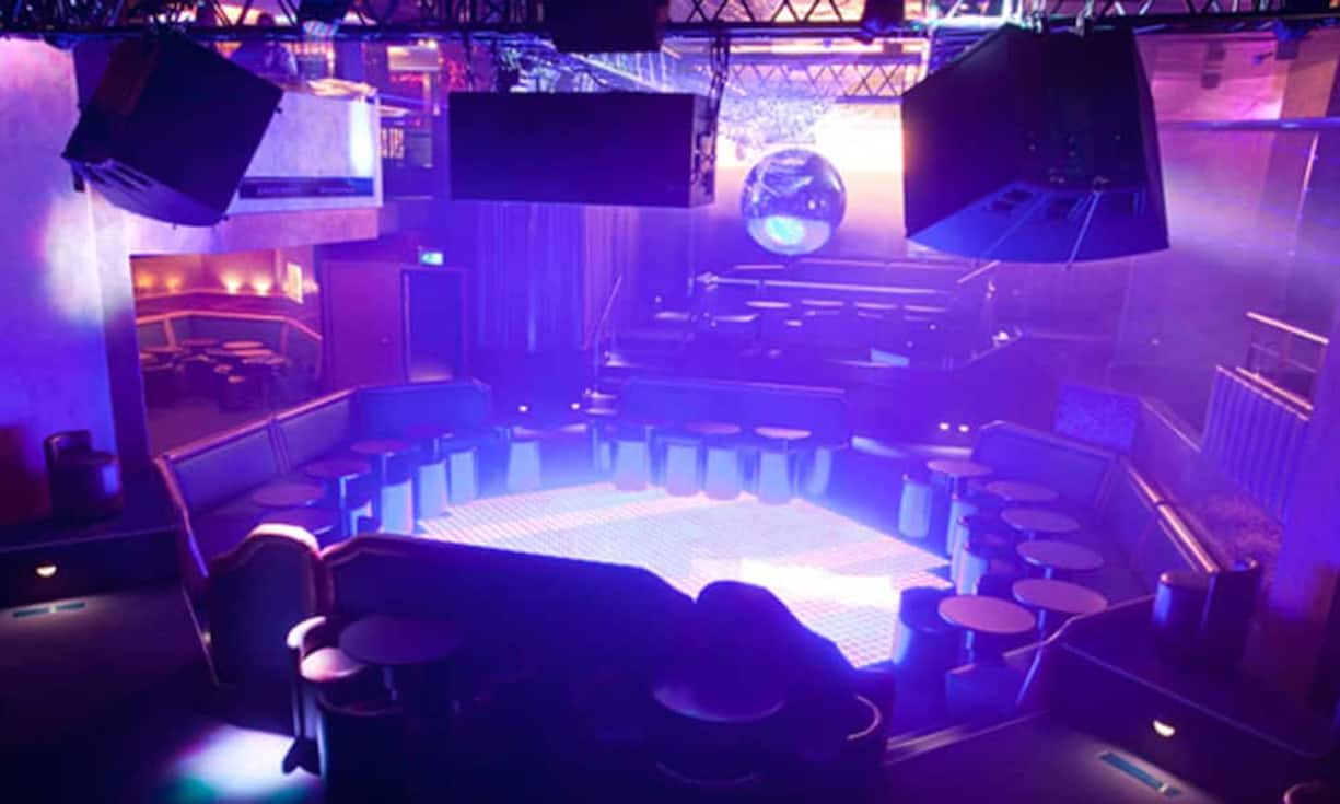 Es ist der feinste Club von Monaco und einer der besten Feieradressen entlang der Côte d'Azur: Das Jimmy'z. Bereits seit 1974 ist es der Ort für gut betuchte und meist prominente Nachtschwärmer. Facebook/Jimmy'zZum Originalartikel